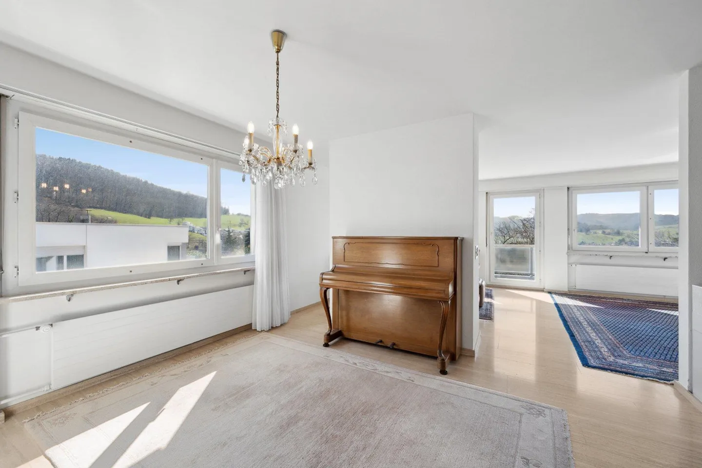 Affascinante Casa Semindipendente con Potenziale - Foto 8 di 23