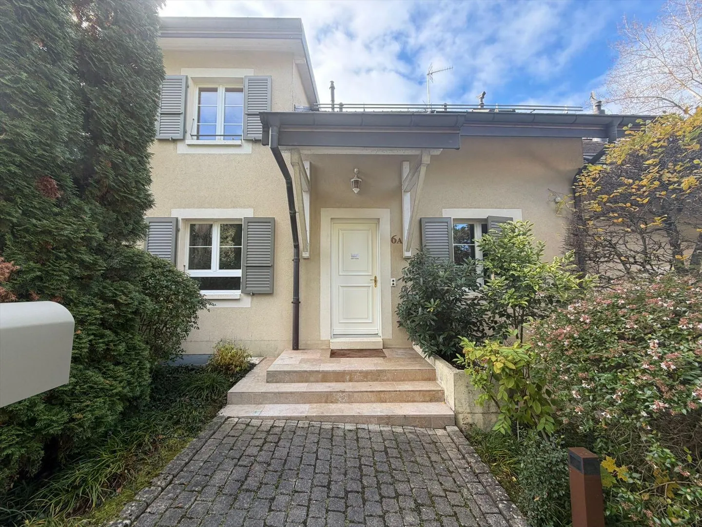 Villa 7 pièces - Photo 2 sur 5