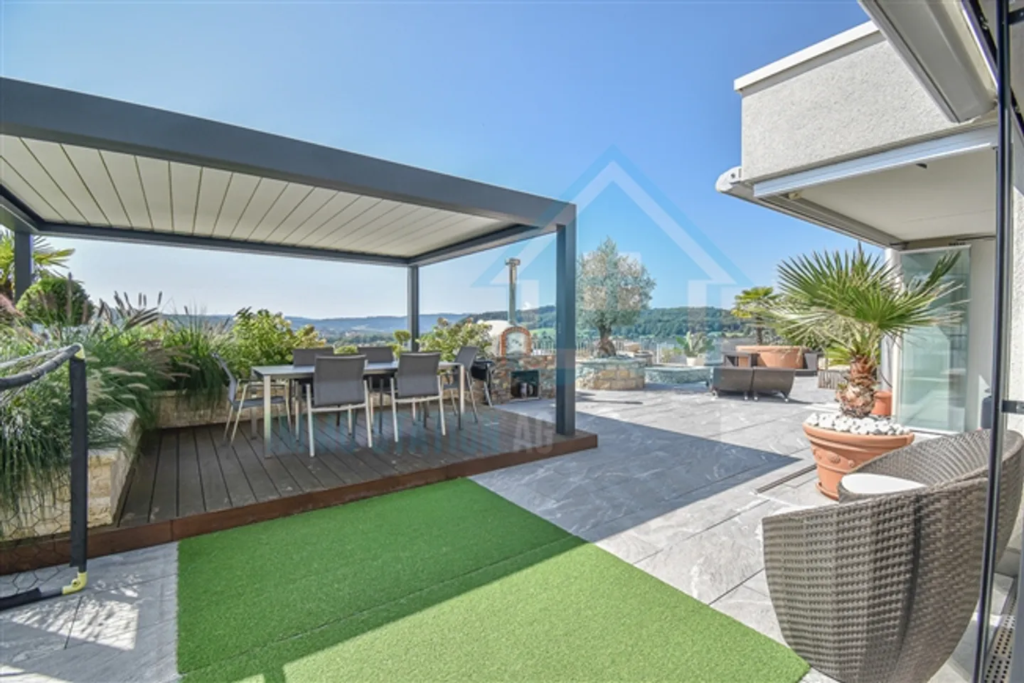 «Hochwertige Terrassenhaus mit Panoramablick in Bestlage» - Foto 1 von 18