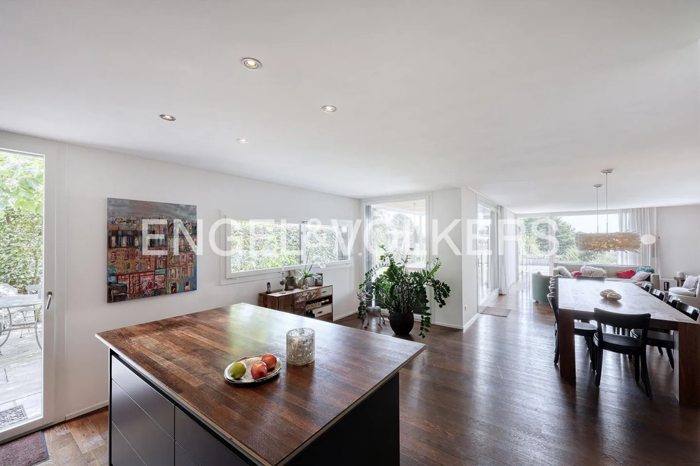 Spacious. Bright. Stylish. - Photo 5 of 10