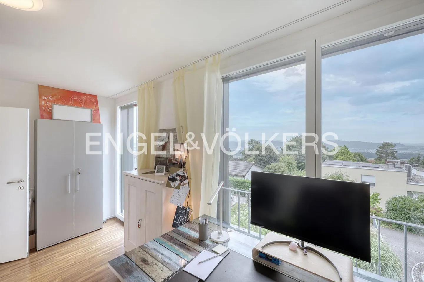 Spacious. Bright. Stylish. - Photo 7 of 10