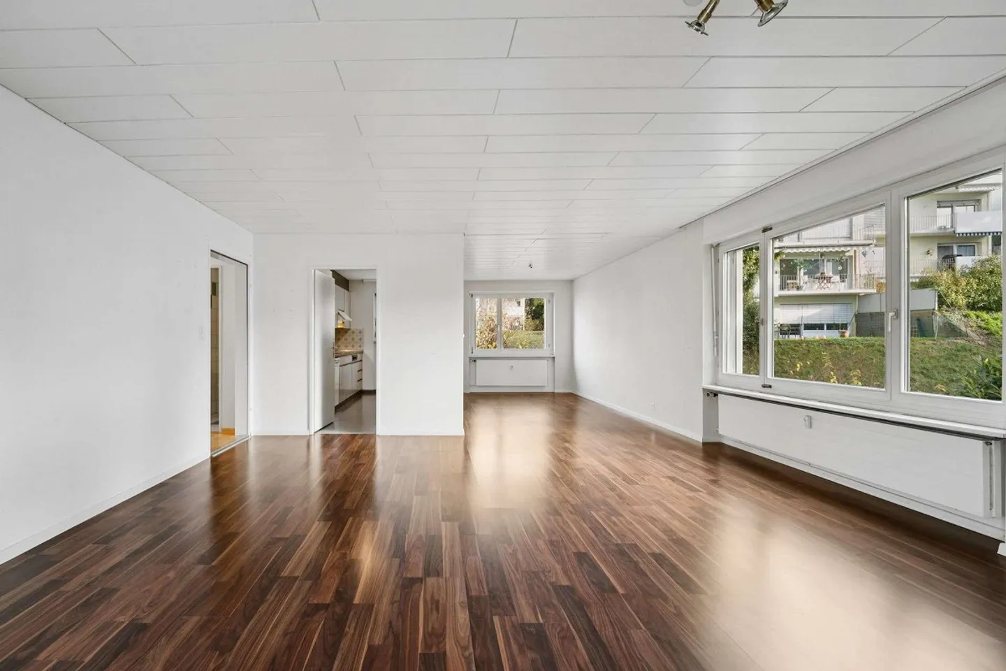 Condominio accogliente di 4,5 stanze in una zona residenziale tranquilla - Foto 2 di 12