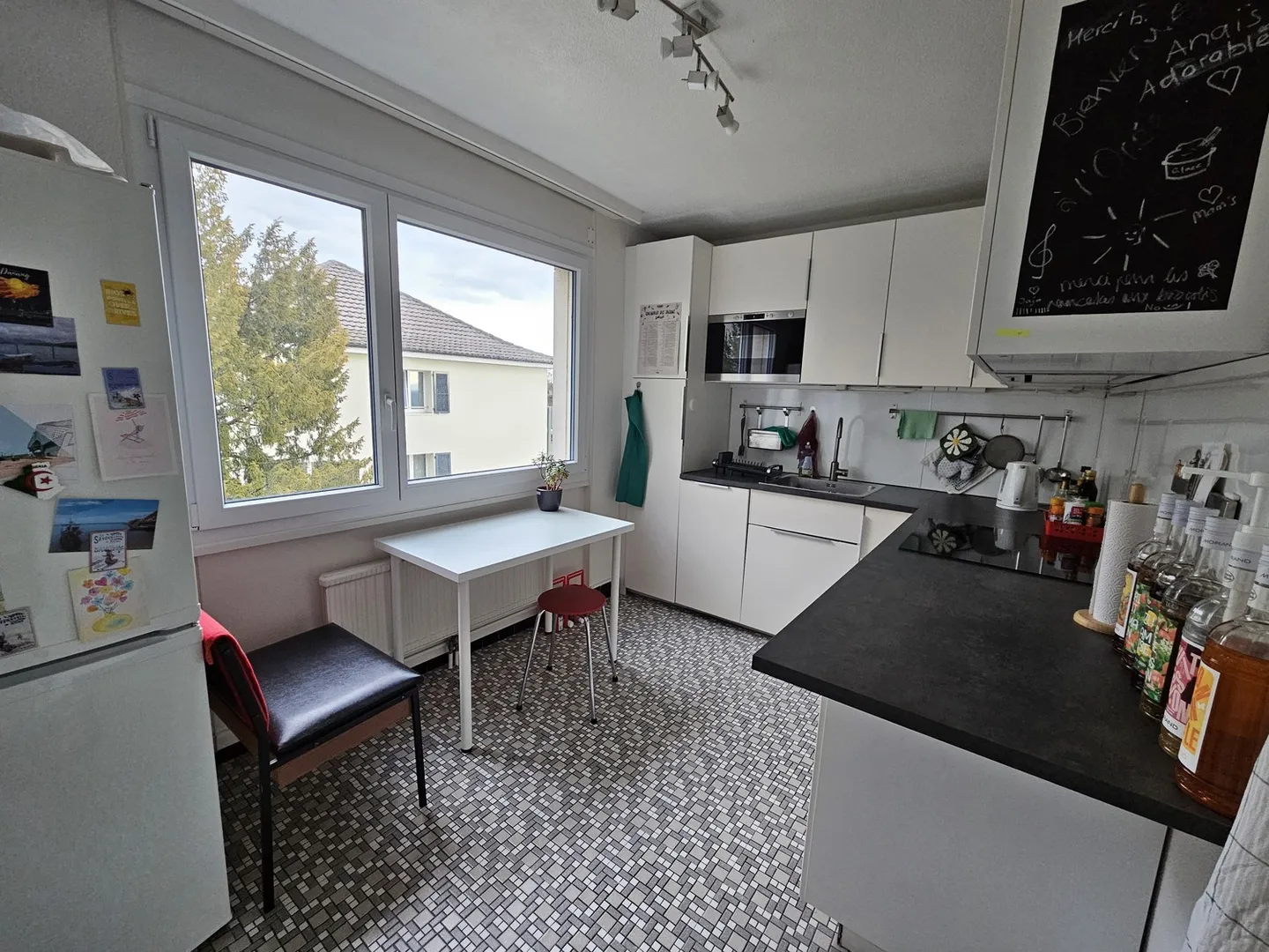 Two-room apartment on the 4th floor with elevator - Photo 2 of 5