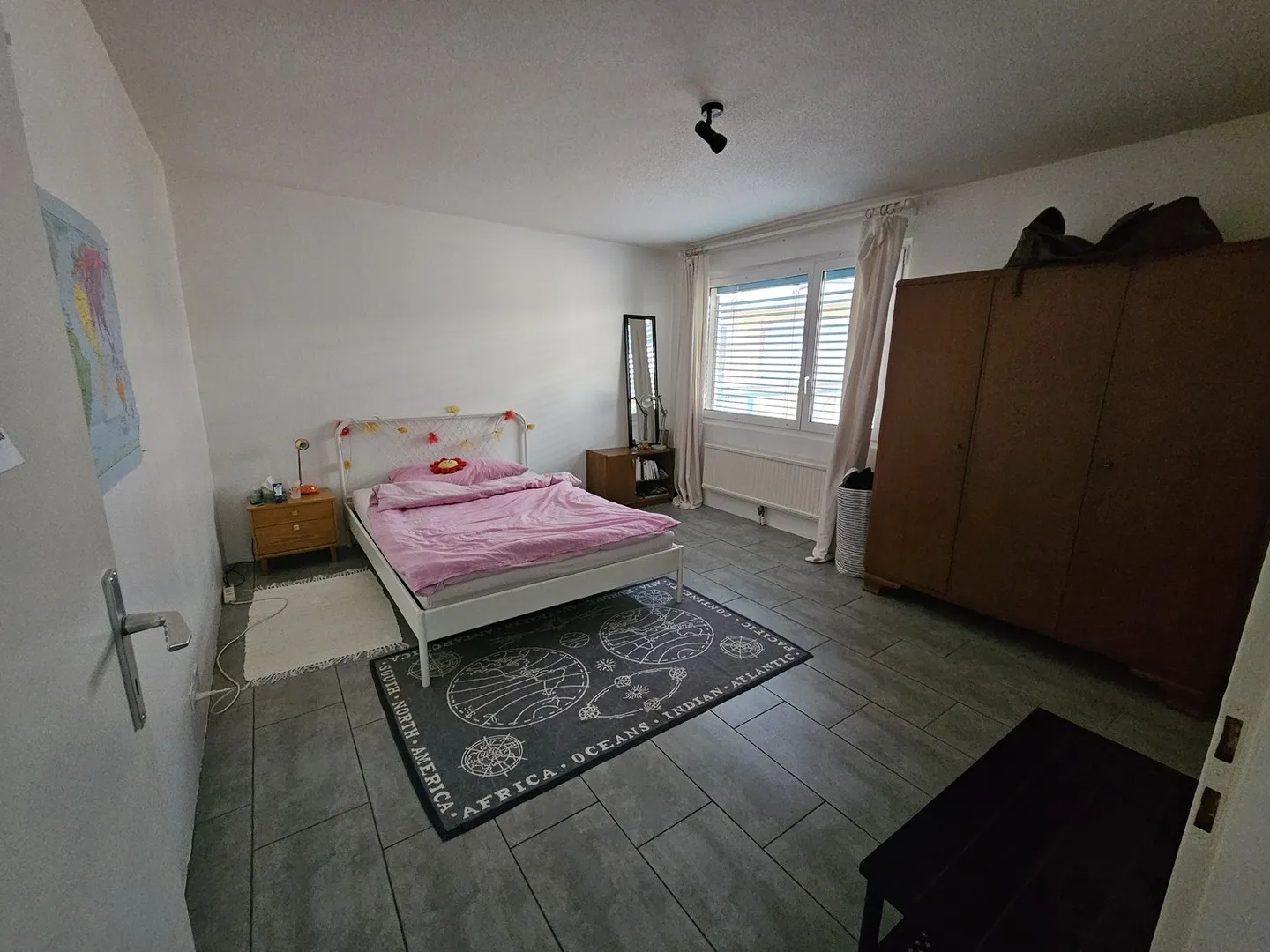 Two-room apartment on the 4th floor with elevator - Photo 1 of 5