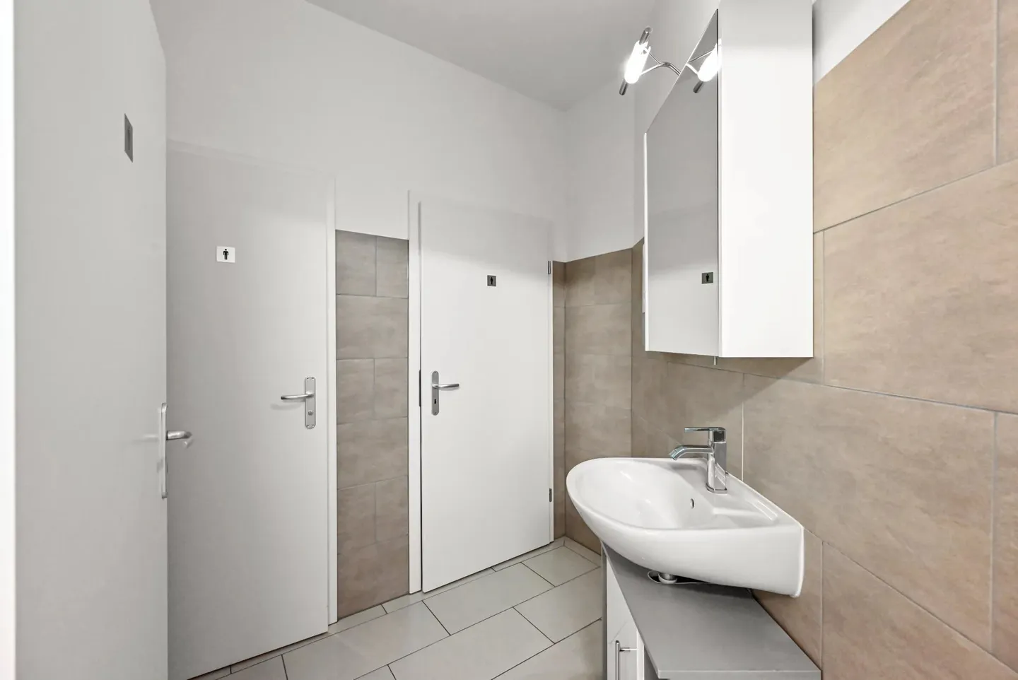 Edificio ad uso misto in vendita - Foto 9 di 10