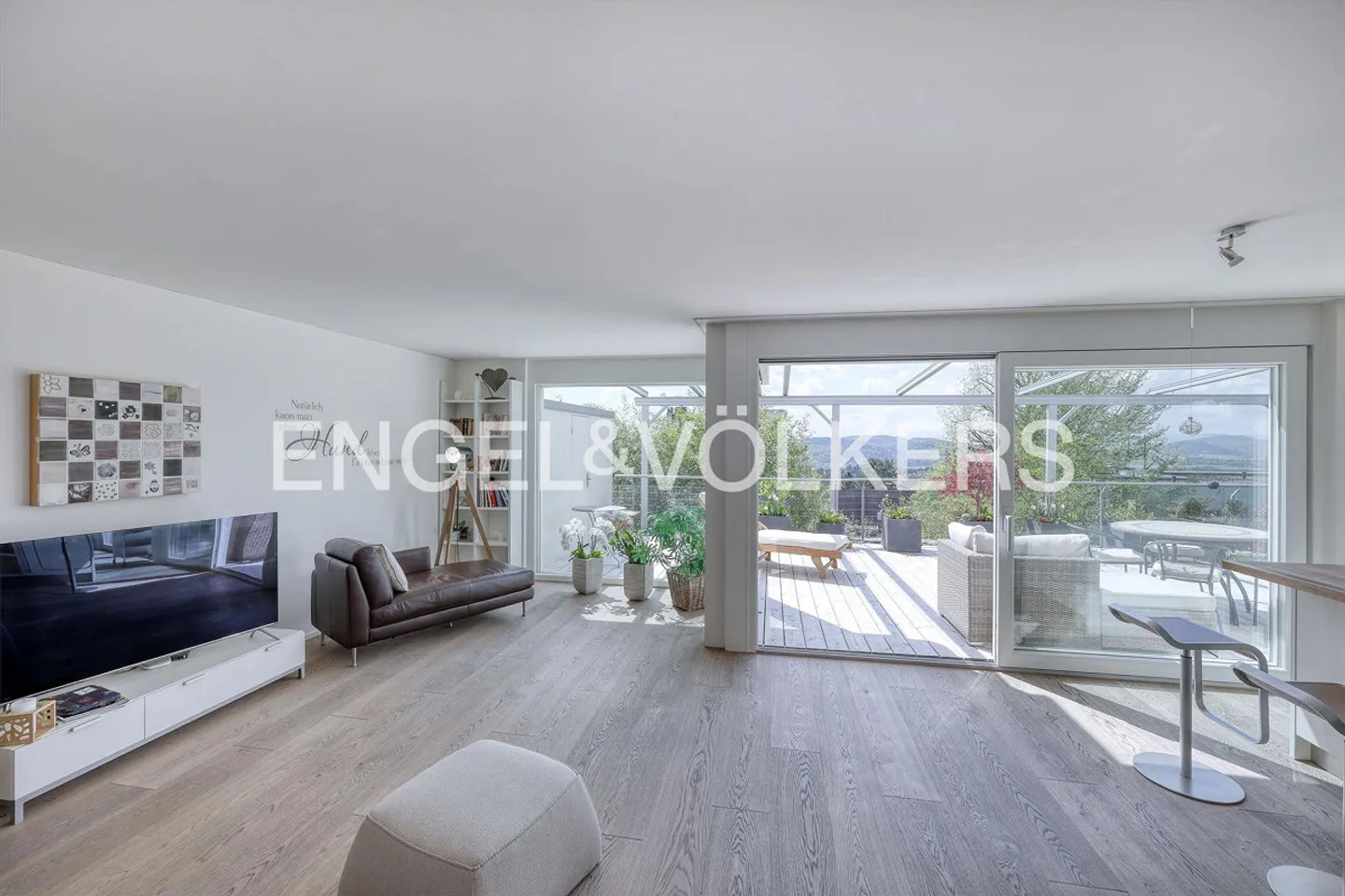 Vivere in una posizione elevata: Appartamento con terrazza e vista panoramica - Foto 4 di 8