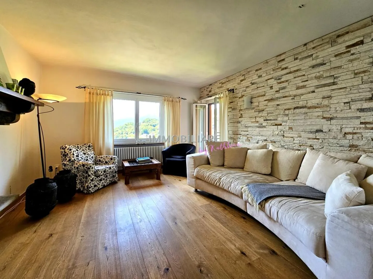 Holiday home with panoramic view in sunny, quiet location and building reserve - Photo 9 of 21