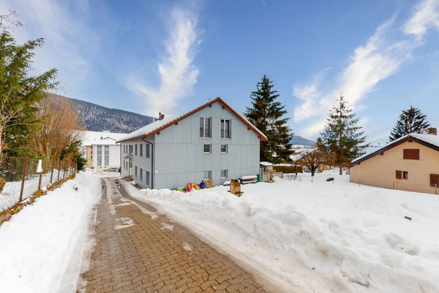 EN EXCLUSIVITÉ - Lot de 3 immeubles de rendement - 23 appartements - Photo 2 sur 13