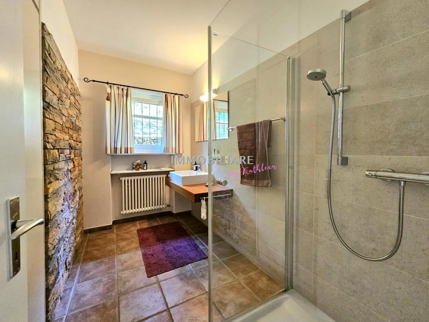 Holiday home with panoramic view in sunny, quiet location and building reserve - Photo 15 of 21