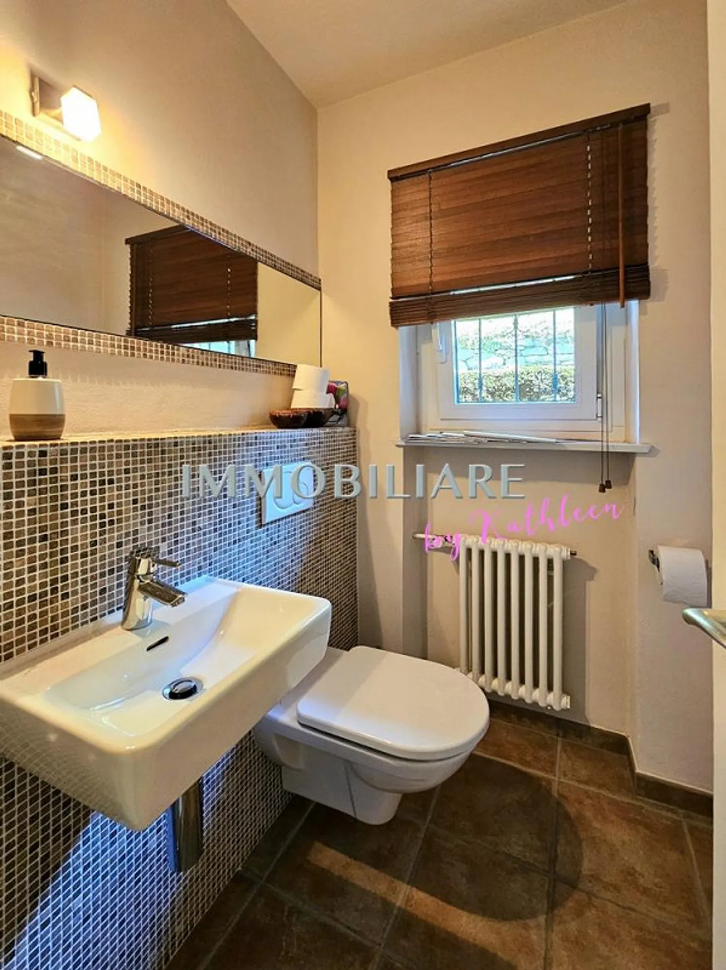 Holiday home with panoramic view in sunny, quiet location and building reserve - Photo 16 of 21