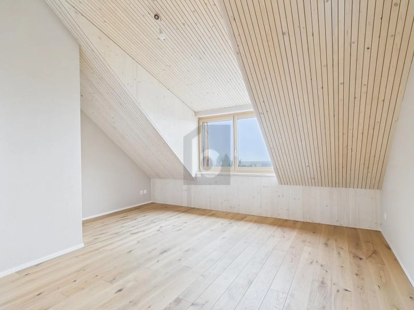 MODERN, LIGHT-FILLED AND FAMILY-FRIENDLY - Photo 3 of 6