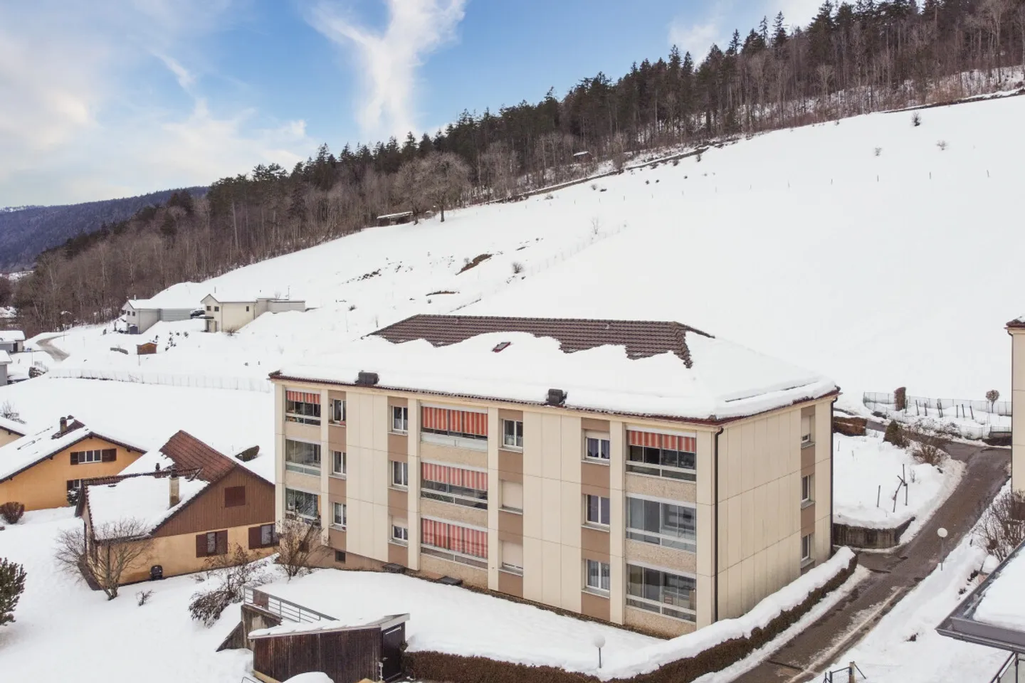 EN EXCLUSIVITÉ - Lot de 3 immeubles de rendement - 23 appartements - Photo 5 sur 13