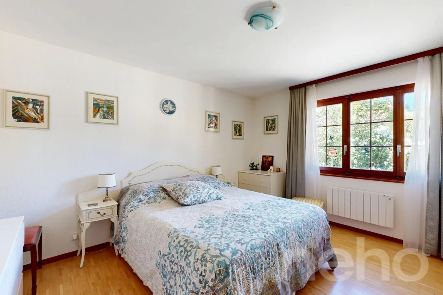Space, greenery and potential in the heart of Corminboeuf - Photo 9 of 12