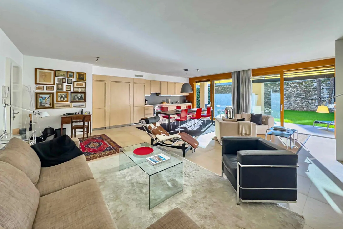 Au cœur d'Ascona, appartement moderne avec jardin privé à vendre - Photo 2 sur 13