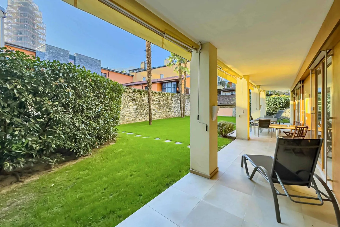 Au cœur d'Ascona, appartement moderne avec jardin privé à vendre - Photo 11 sur 13