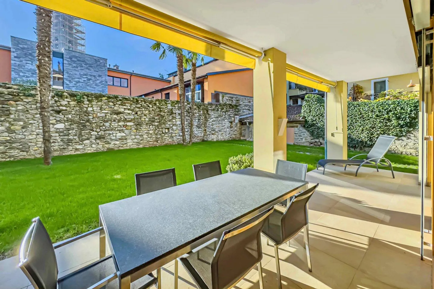 Au cœur d'Ascona, appartement moderne avec jardin privé à vendre - Photo 13 sur 13