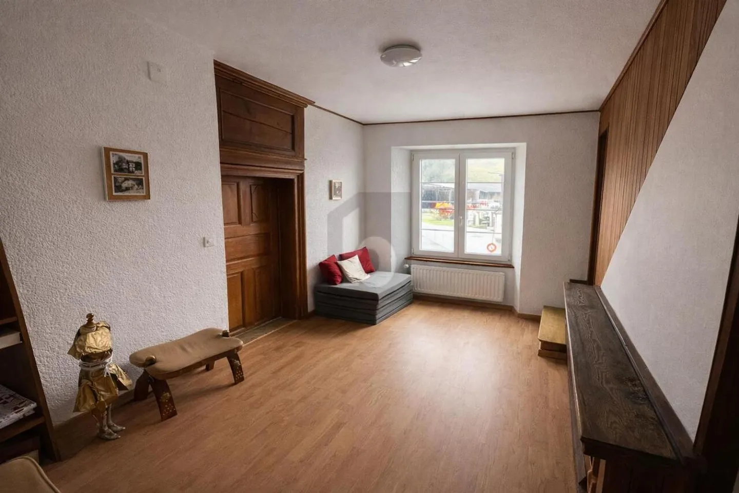 RENOVATED, COMFORTABLE AND PROFITABLE - Photo 3 of 6