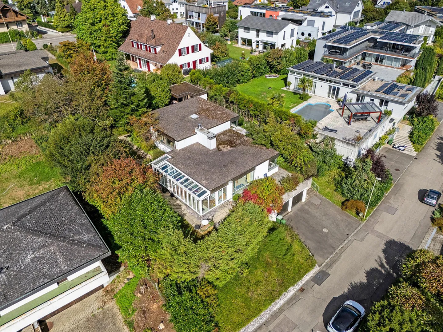 Terrain à bâtir dans un quartier résidentiel privilégié - Photo 3 sur 6