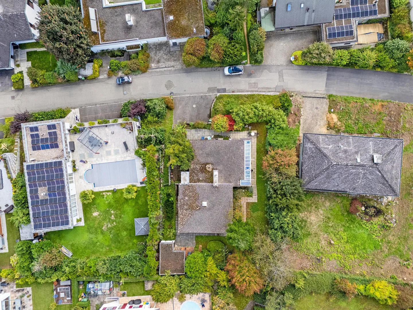 Terrain à bâtir dans un quartier résidentiel privilégié - Photo 1 sur 6