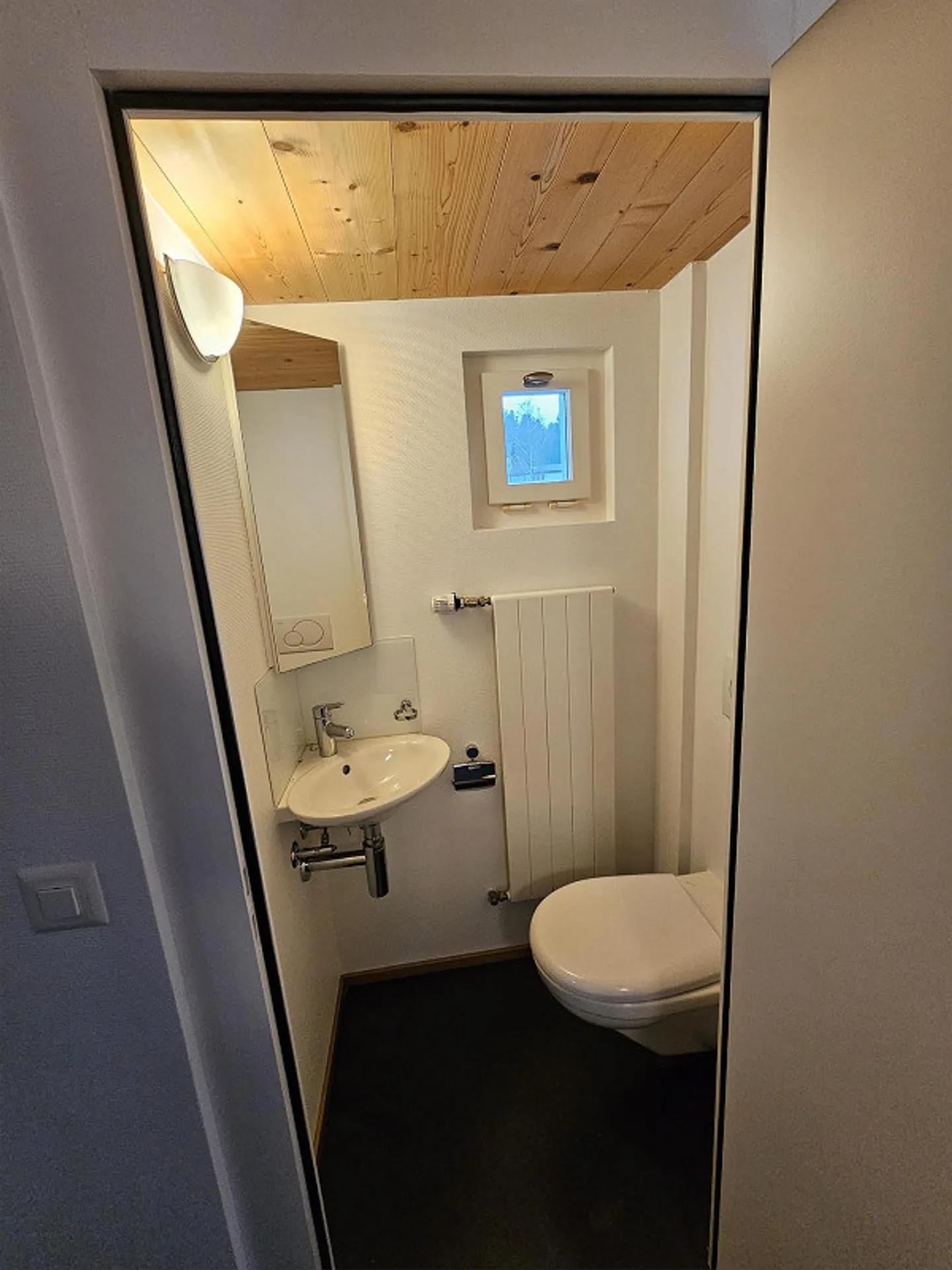 Sezione di casa di 6,5 stanze in una casa di fabbricante ristrutturata - Foto 11 di 12