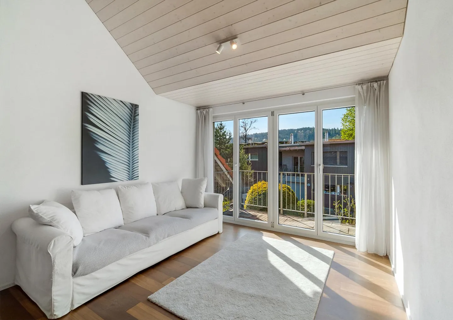 Freistehendes Familienhaus - Foto 2 von 4