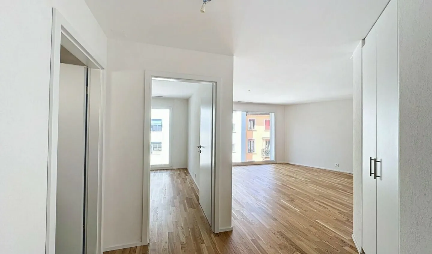 DA AFFITTARE
APPARTAMENTO COME NUOVO
1815 CLARENS/MONTREUX - Foto 6 di 6