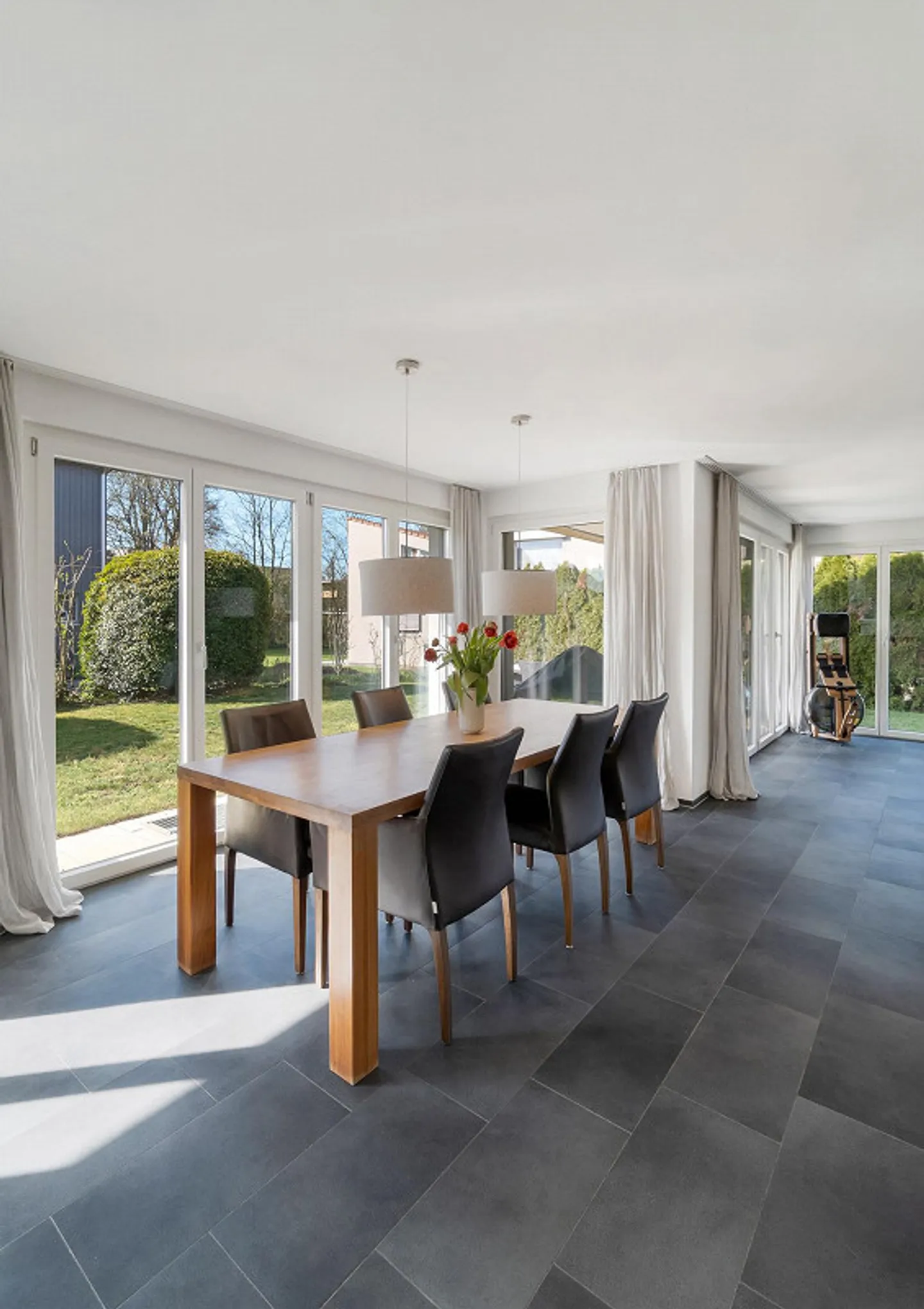 Freistehendes Familienhaus - Foto 3 von 4