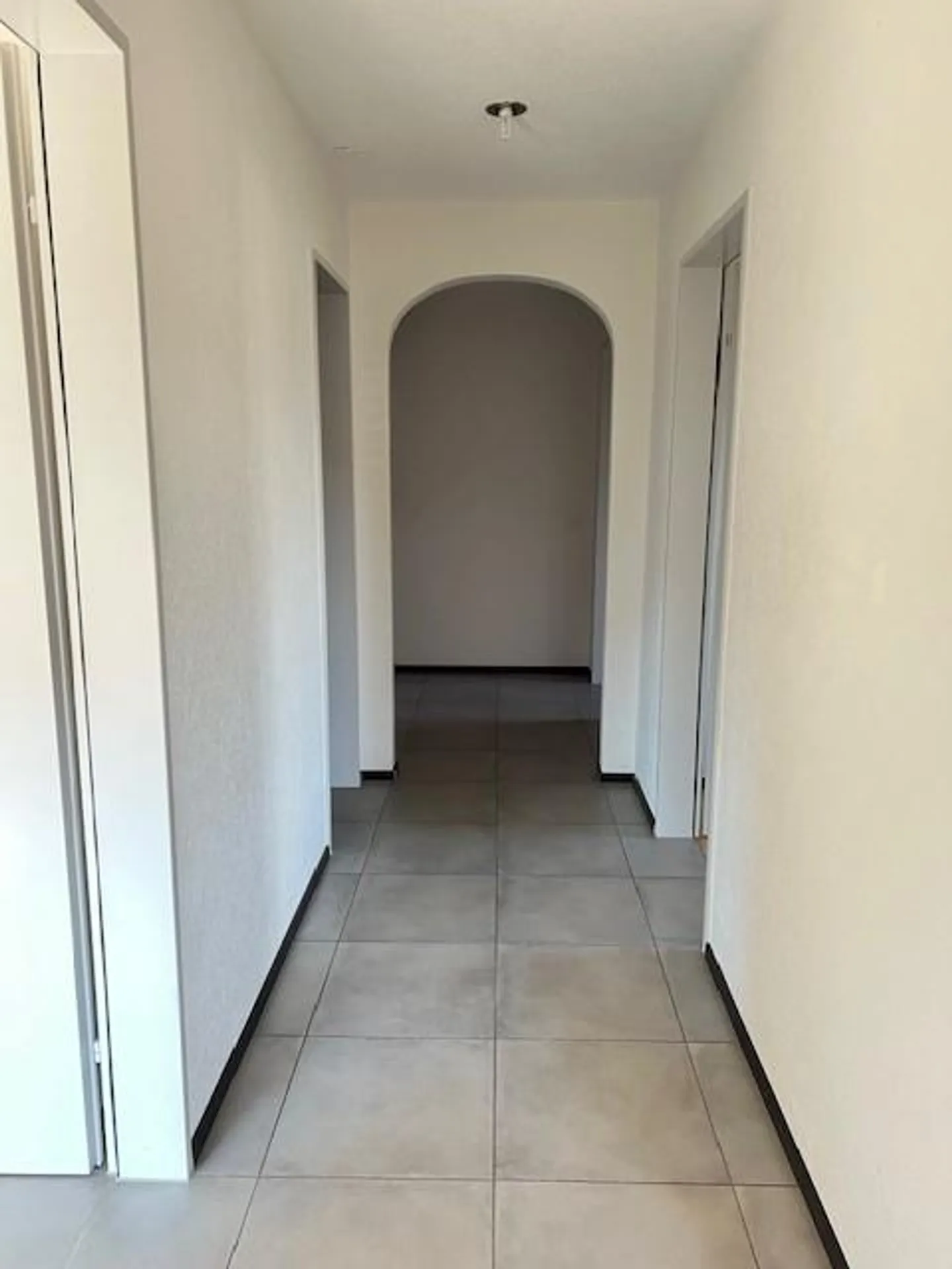 Great duplex apartment with balcony, in the heart of Lengnau - Photo 7 of 8