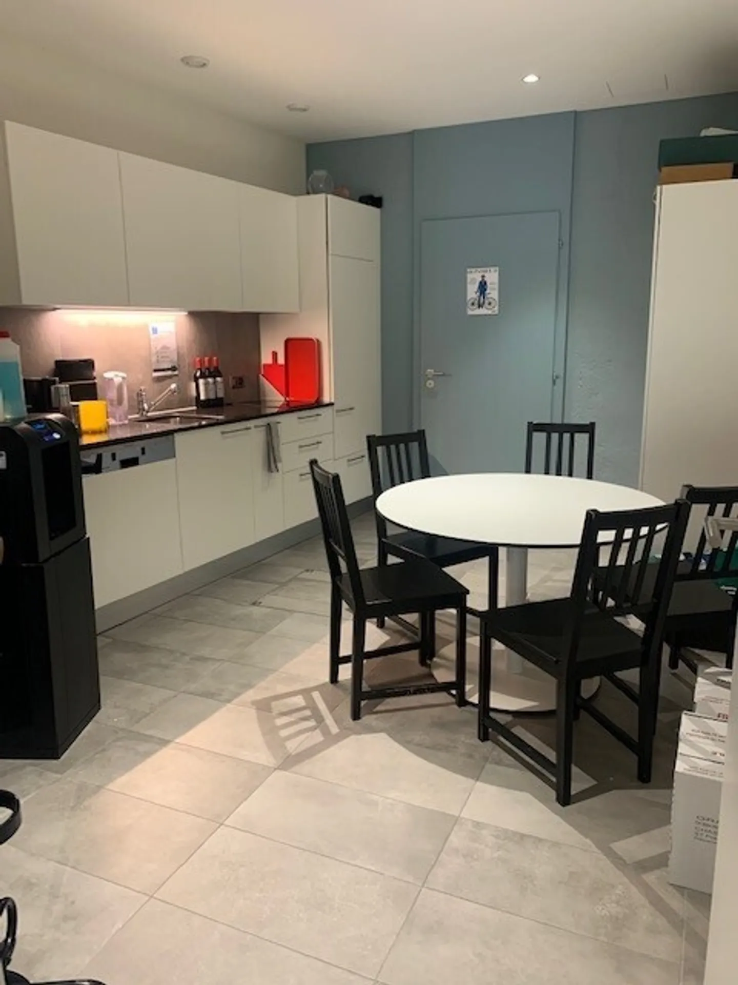 Uffici nel centro di Morges con vetrine - Foto 3 di 4