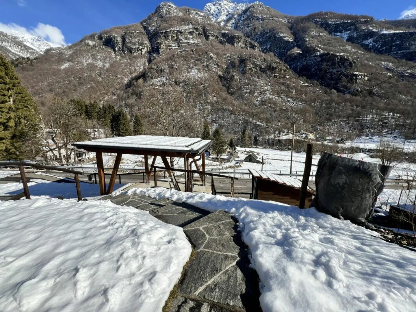 Casa unifamiliare con 4,5 stanze, giardino e terreno - Foto 11 di 19