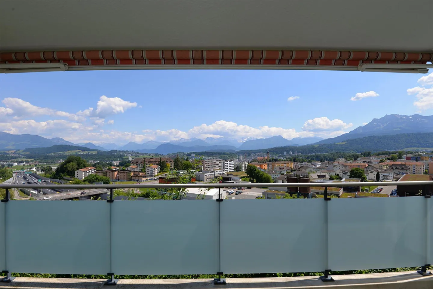 Vivere con una vista panoramica magnifica - Foto 8 di 8