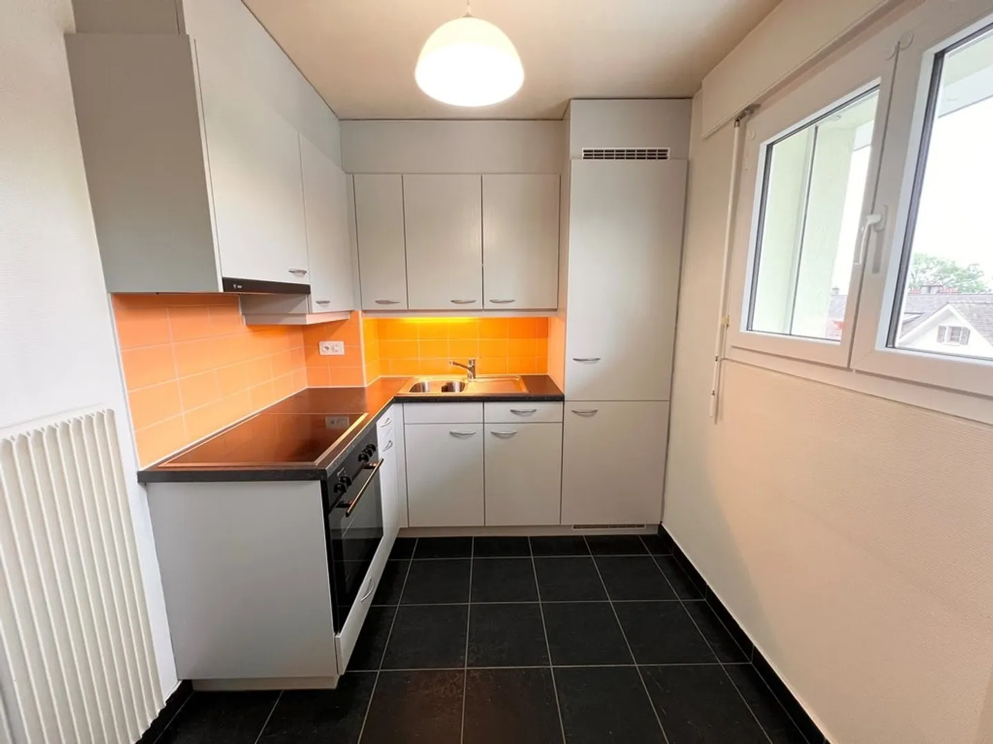 Apartment near shops - Photo 1 of 5