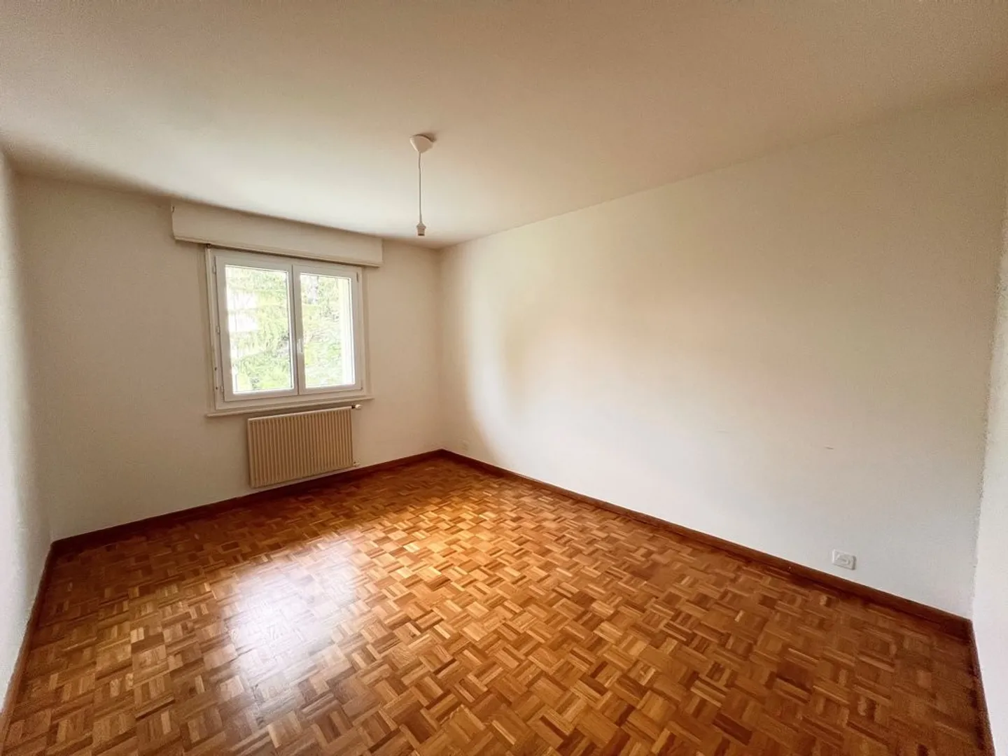 Apartment near shops - Photo 3 of 5