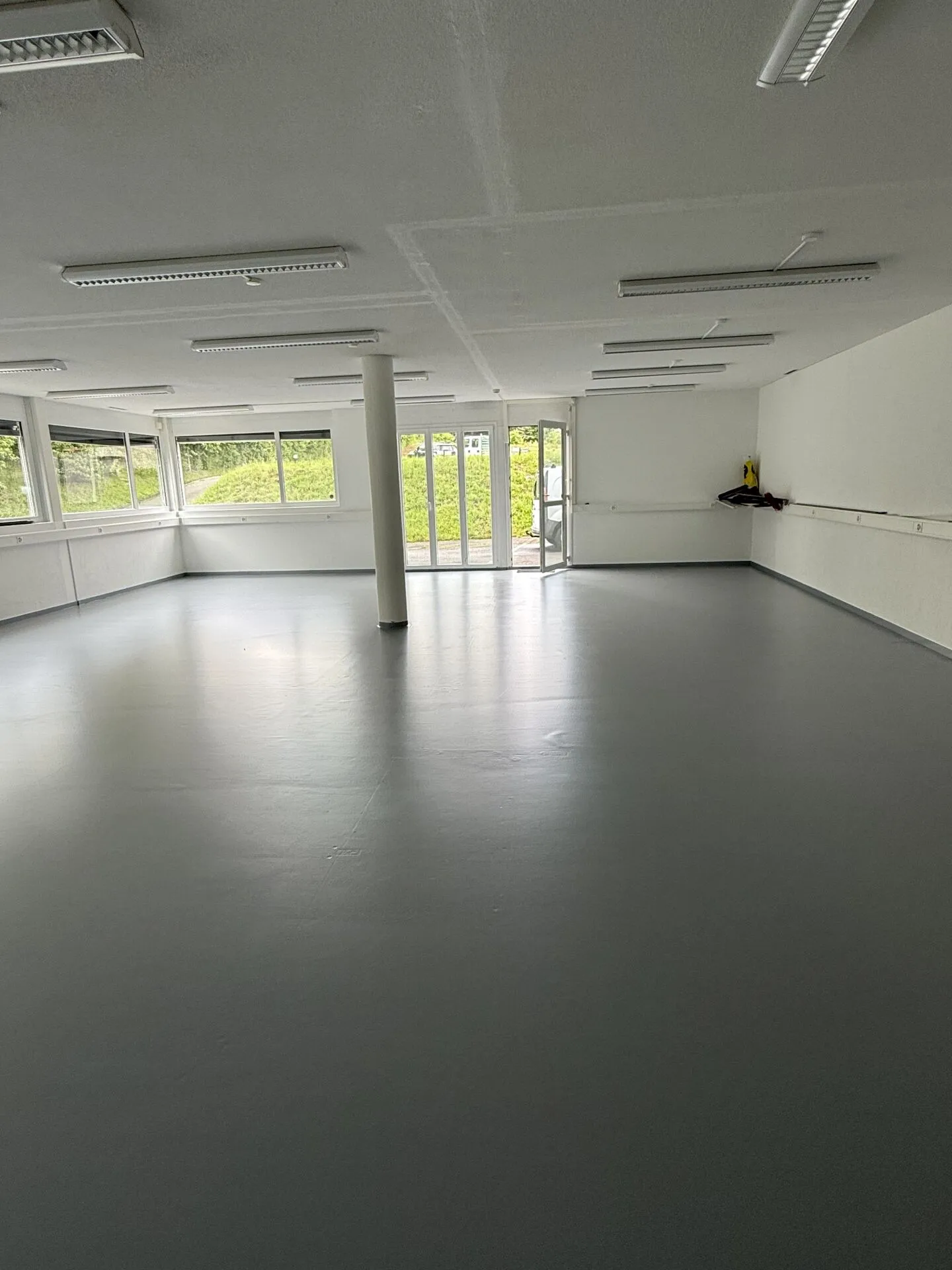 Spazio commerciale - Foto 3 di 7