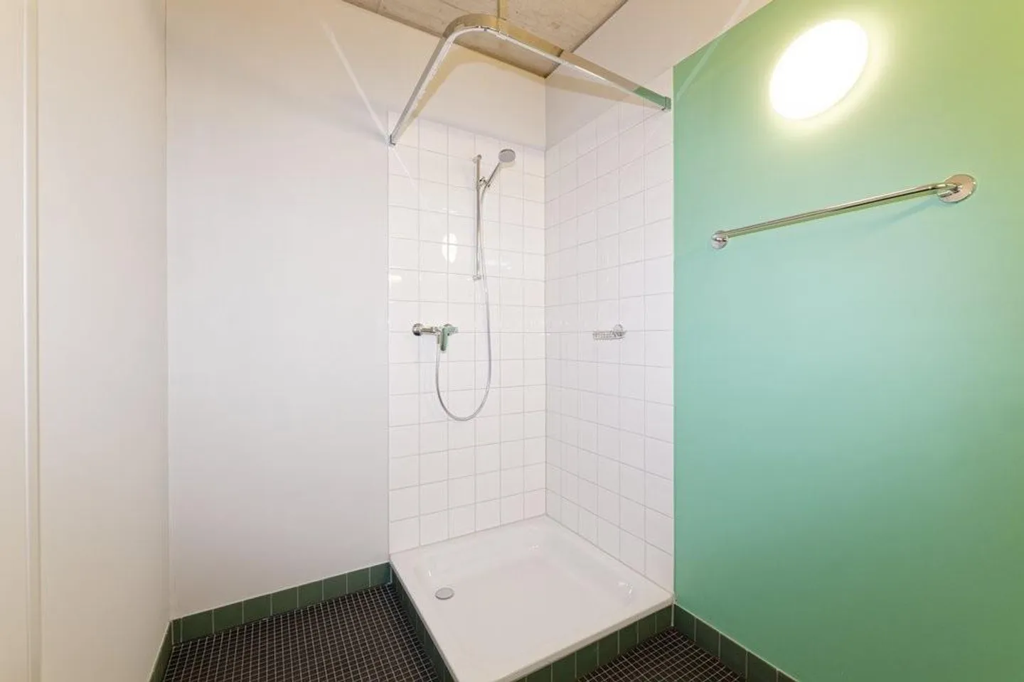 Modernes Wohnen im Mikro-Apartment - Foto 6 von 7