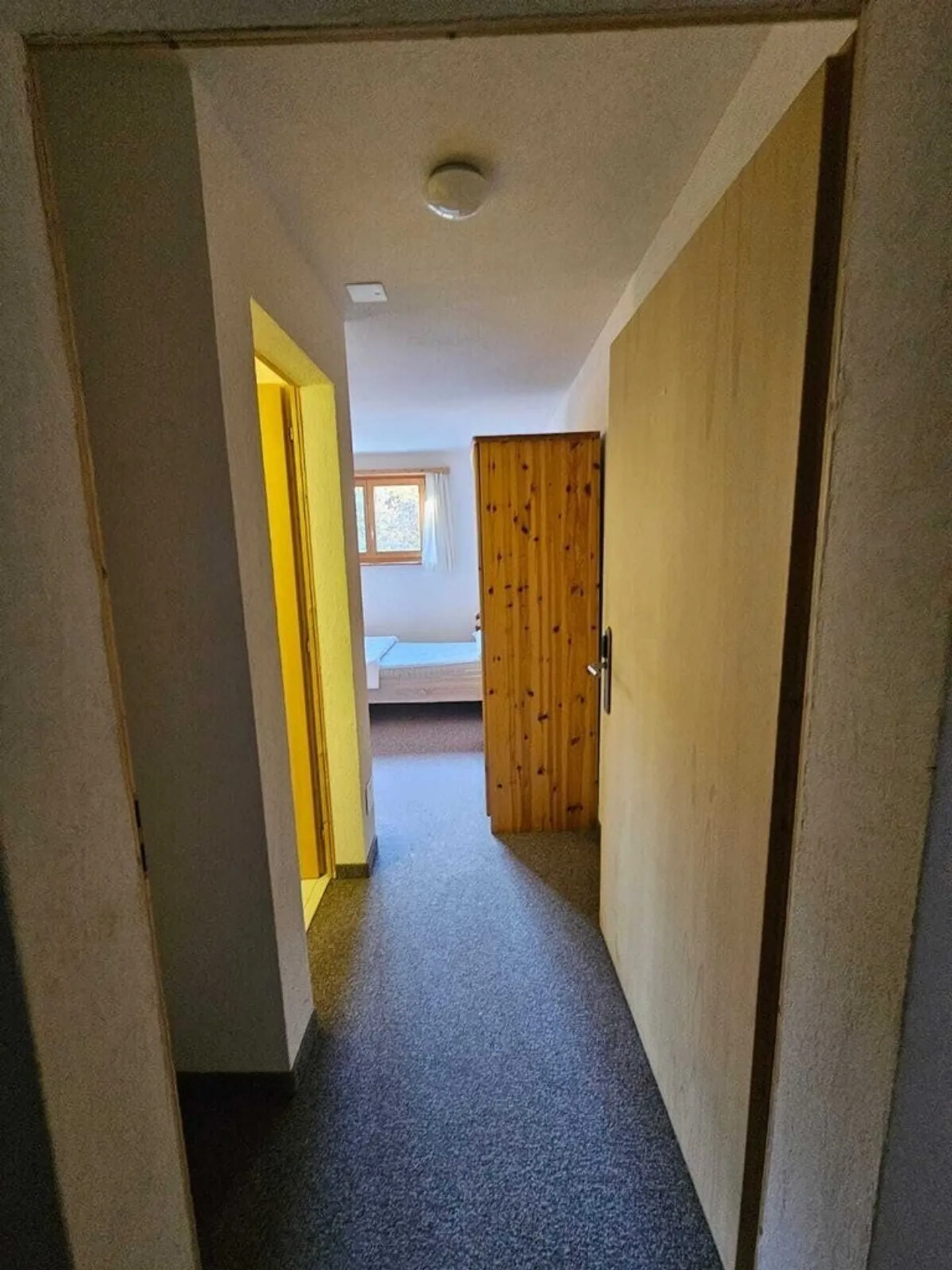 Studio dans la zone de sports d'hiver Sonnenberg Hochwang à St. Peter/Arosa - Photo 2 sur 4