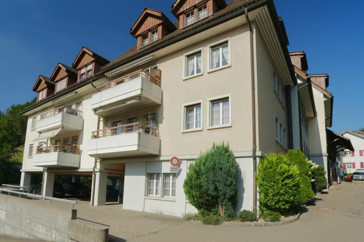 Spazio commerciale attraente - adatto come studio o ufficio - Foto 1 di 7