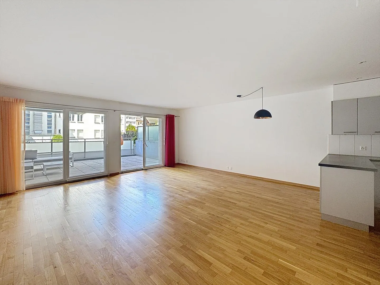 Sion, appartement 3.5 pièces avec terrasse et parking - Photo 3 sur 13