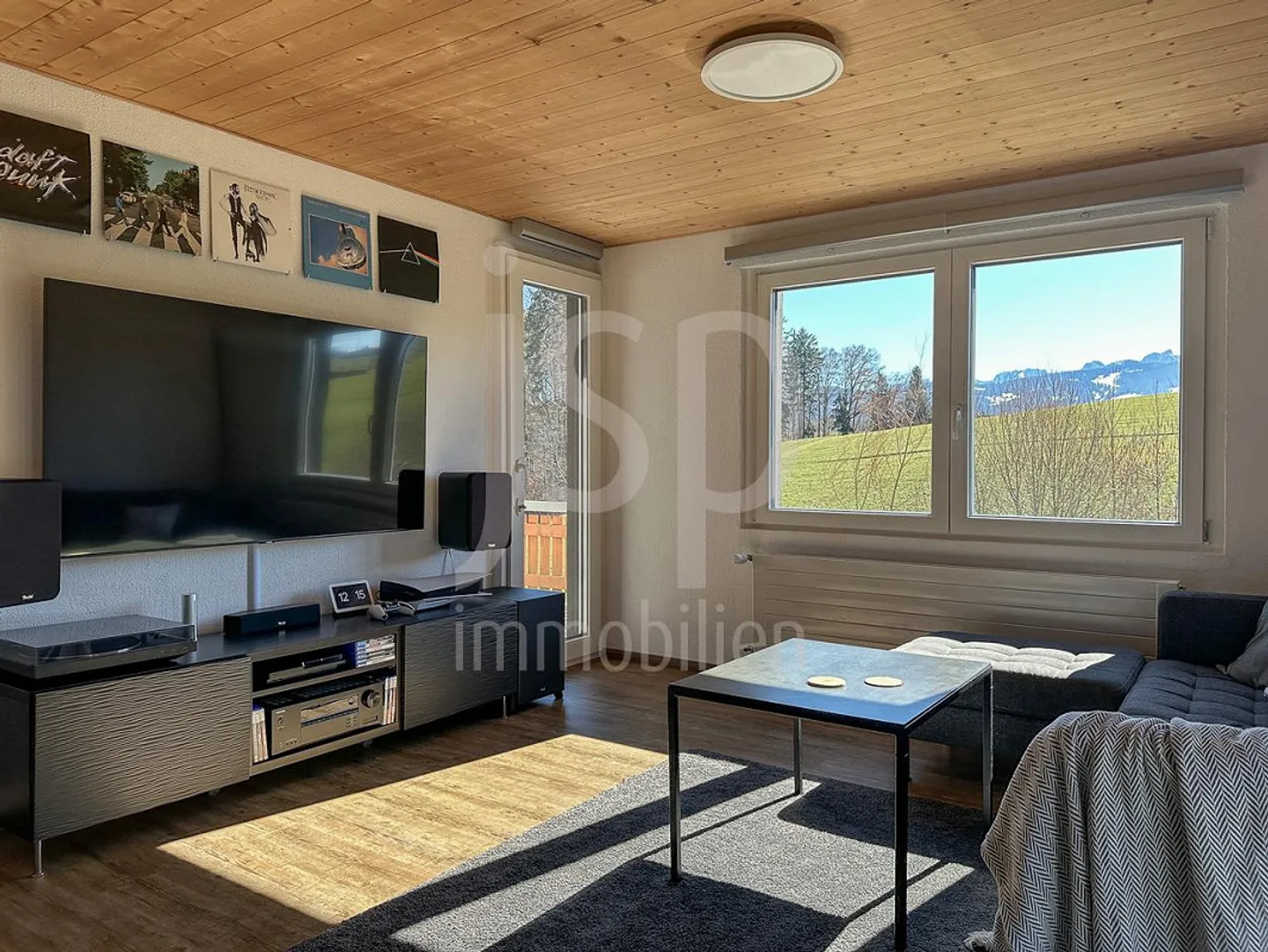 Practical 4 Room House with Large Plot - Photo 9 of 23