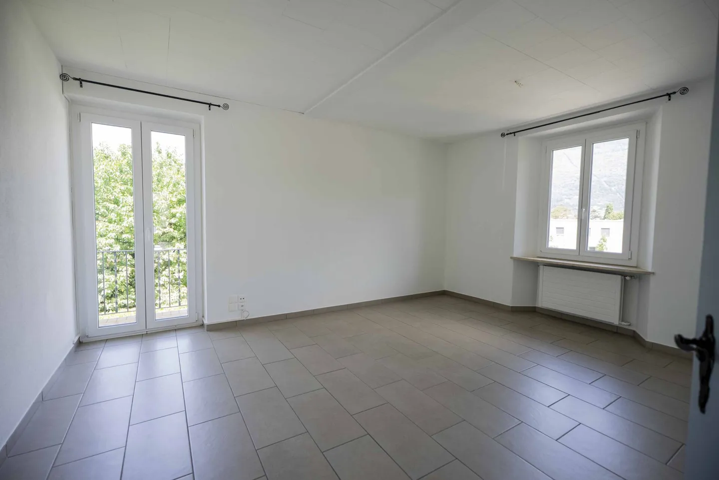 Nous louons un appartement lumineux de 3,5 pièces dans un petit complexe résidentiel - Photo 10 sur 14