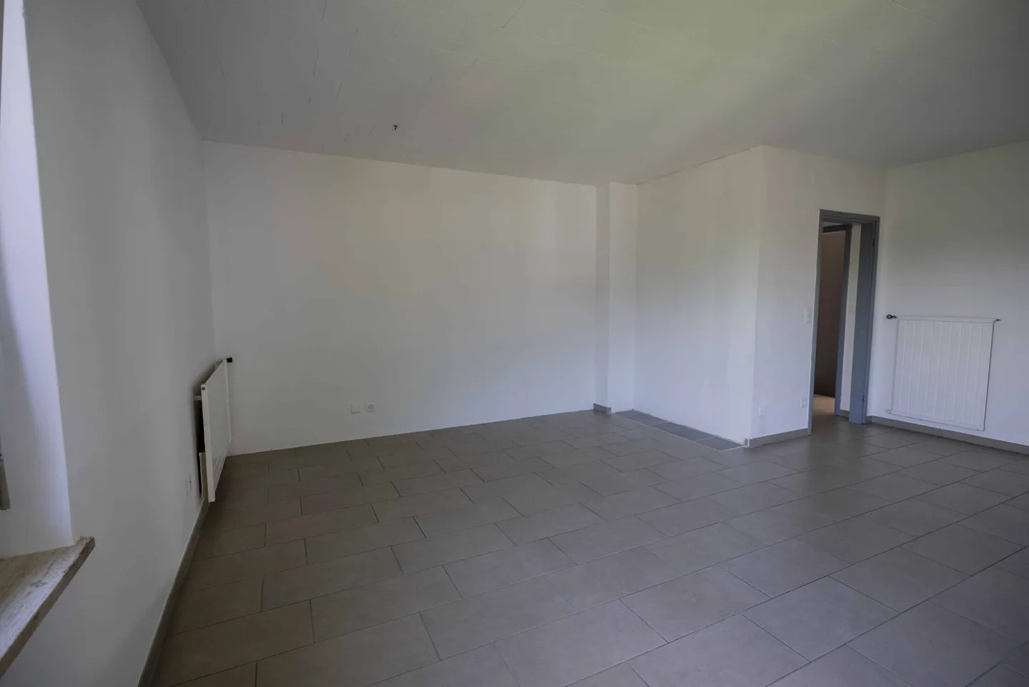 Nous louons un appartement lumineux de 3,5 pièces dans un petit complexe résidentiel - Photo 11 sur 14
