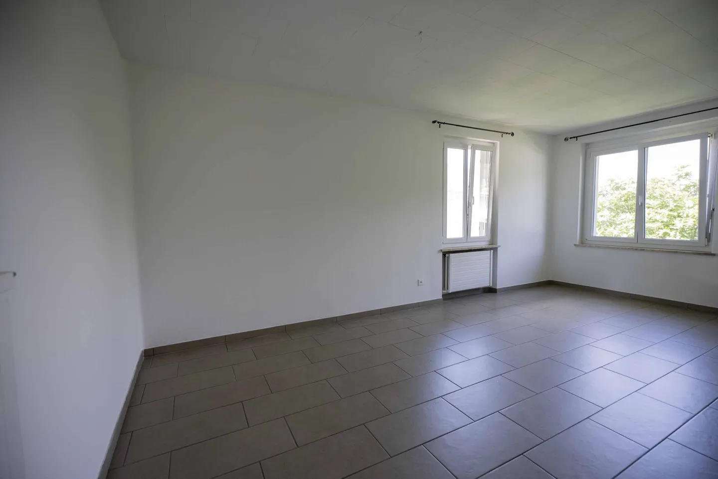 Nous louons un appartement lumineux de 3,5 pièces dans un petit complexe résidentiel - Photo 14 sur 14