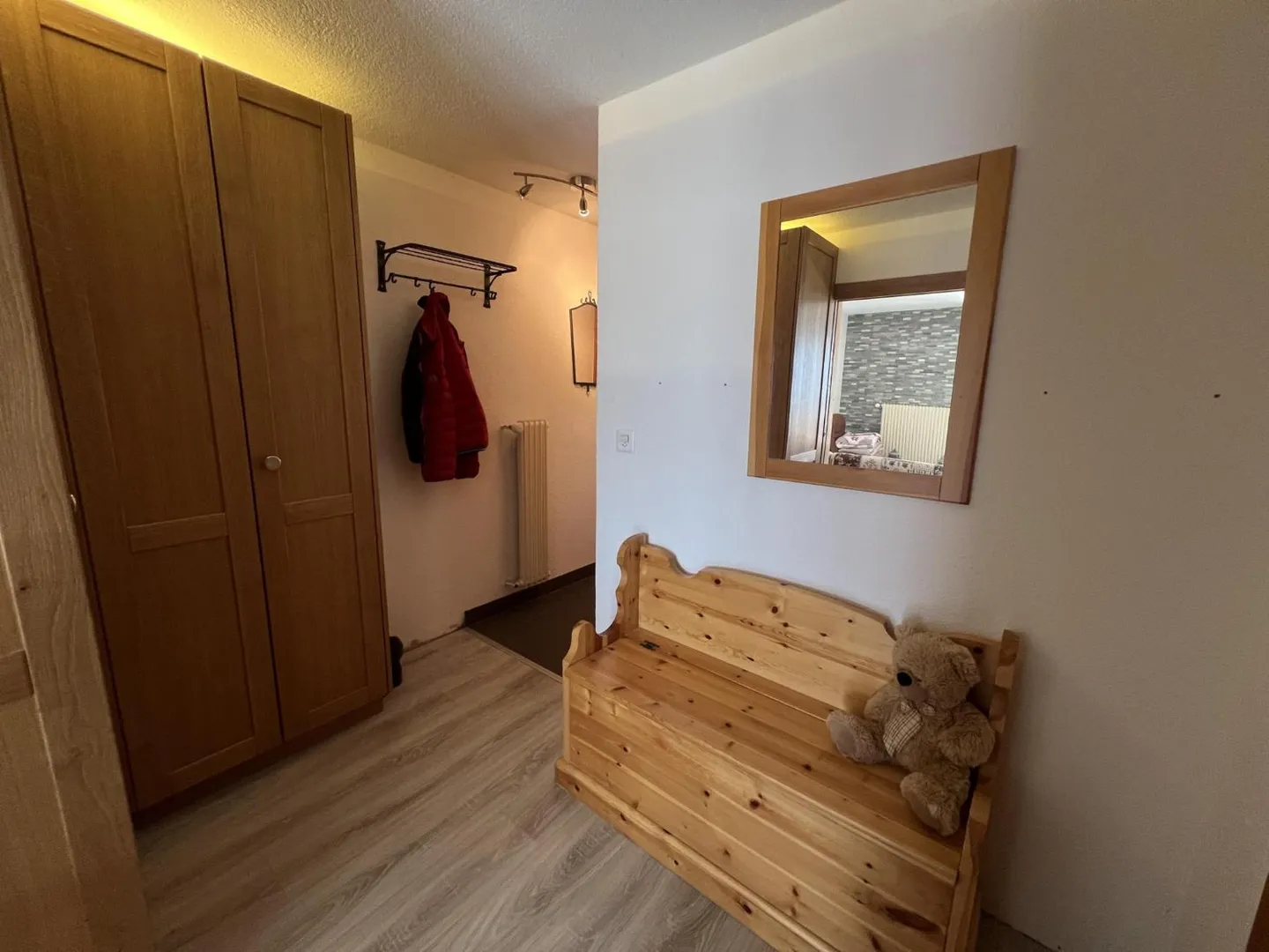 2.5-room apartment with a view - Photo 3 of 6
