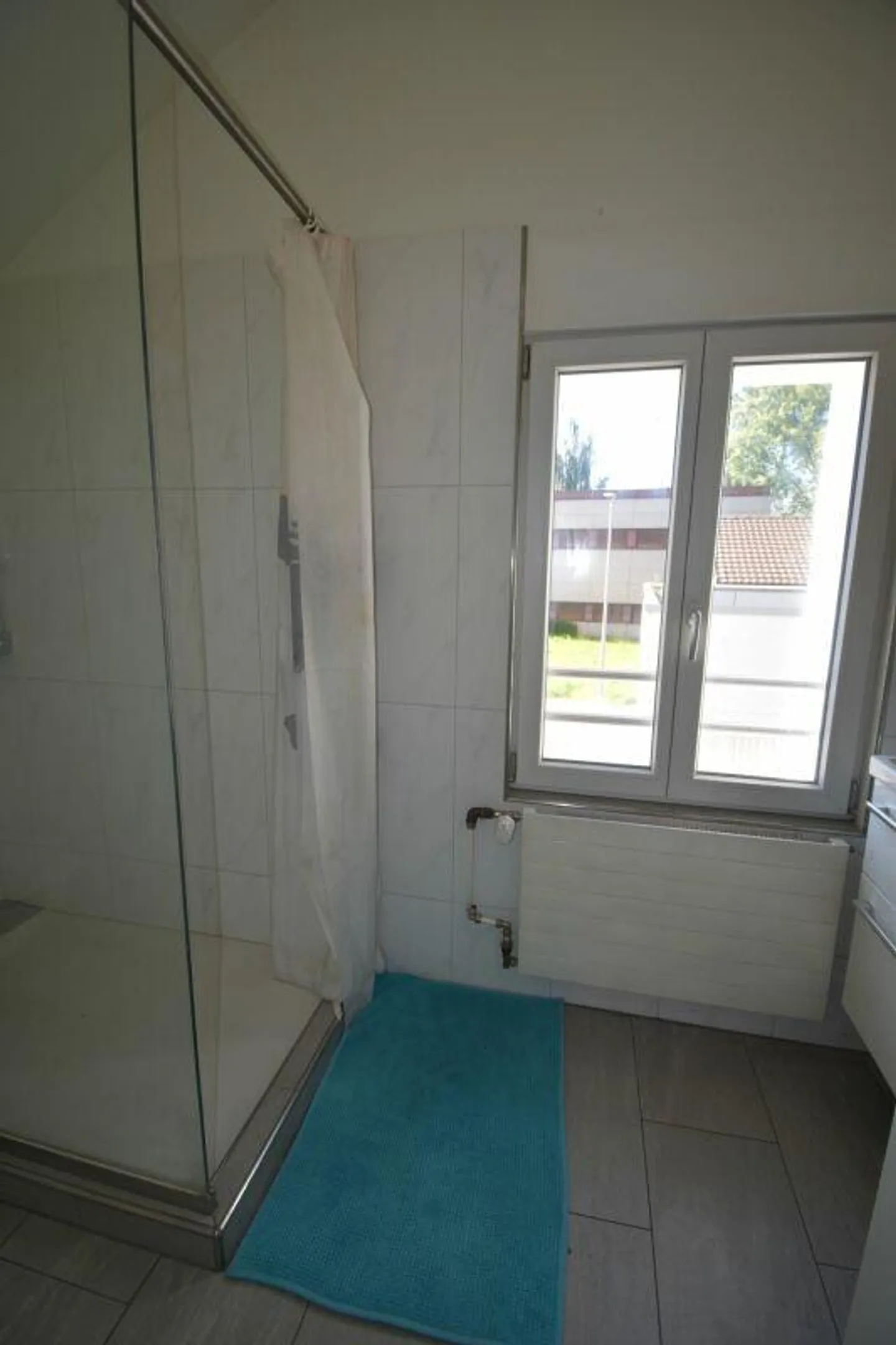 Residential and commercial building in a central location - Photo 12 of 17