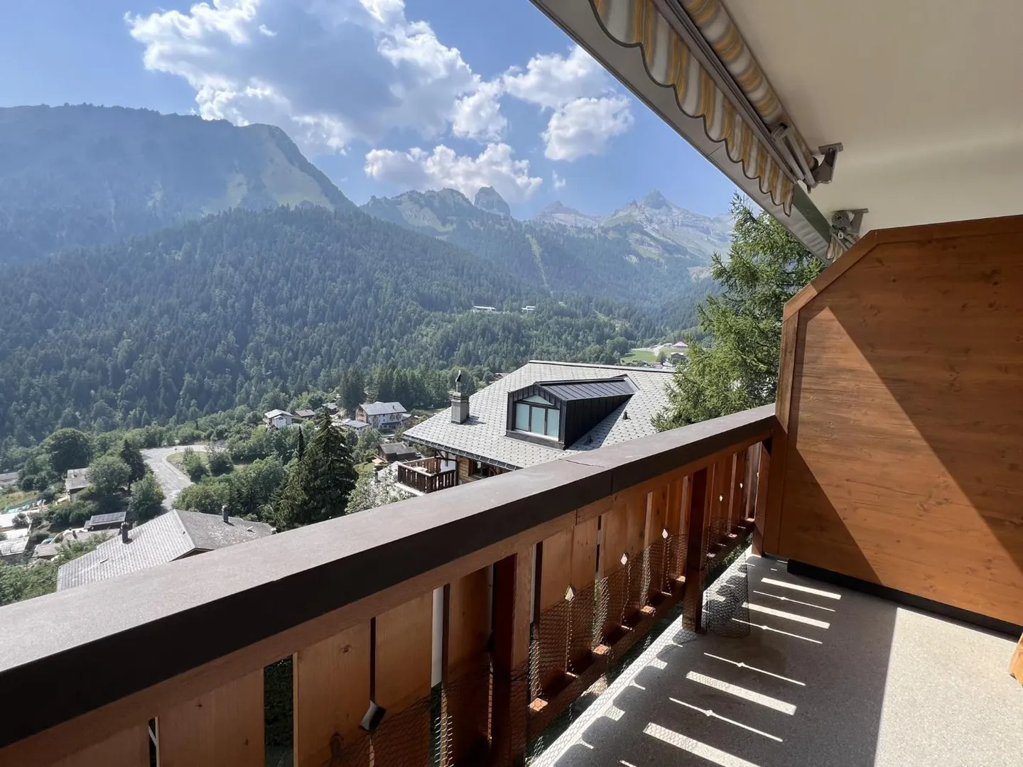 2.5-room apartment with a view - Photo 1 of 6