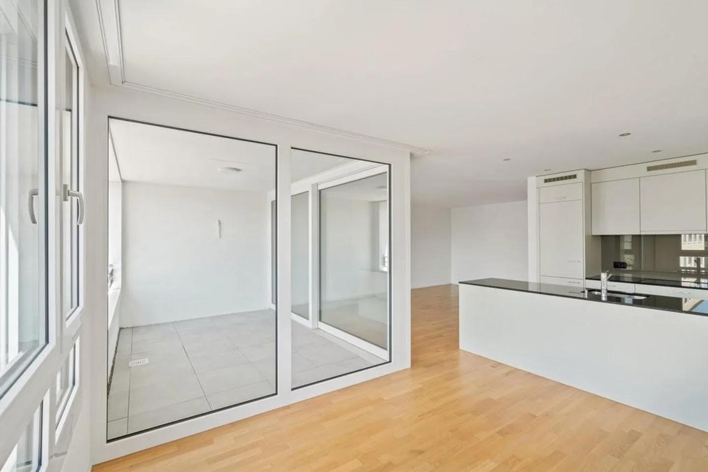 Vivere in modo unico in una posizione centrale! - Foto 4 di 9
