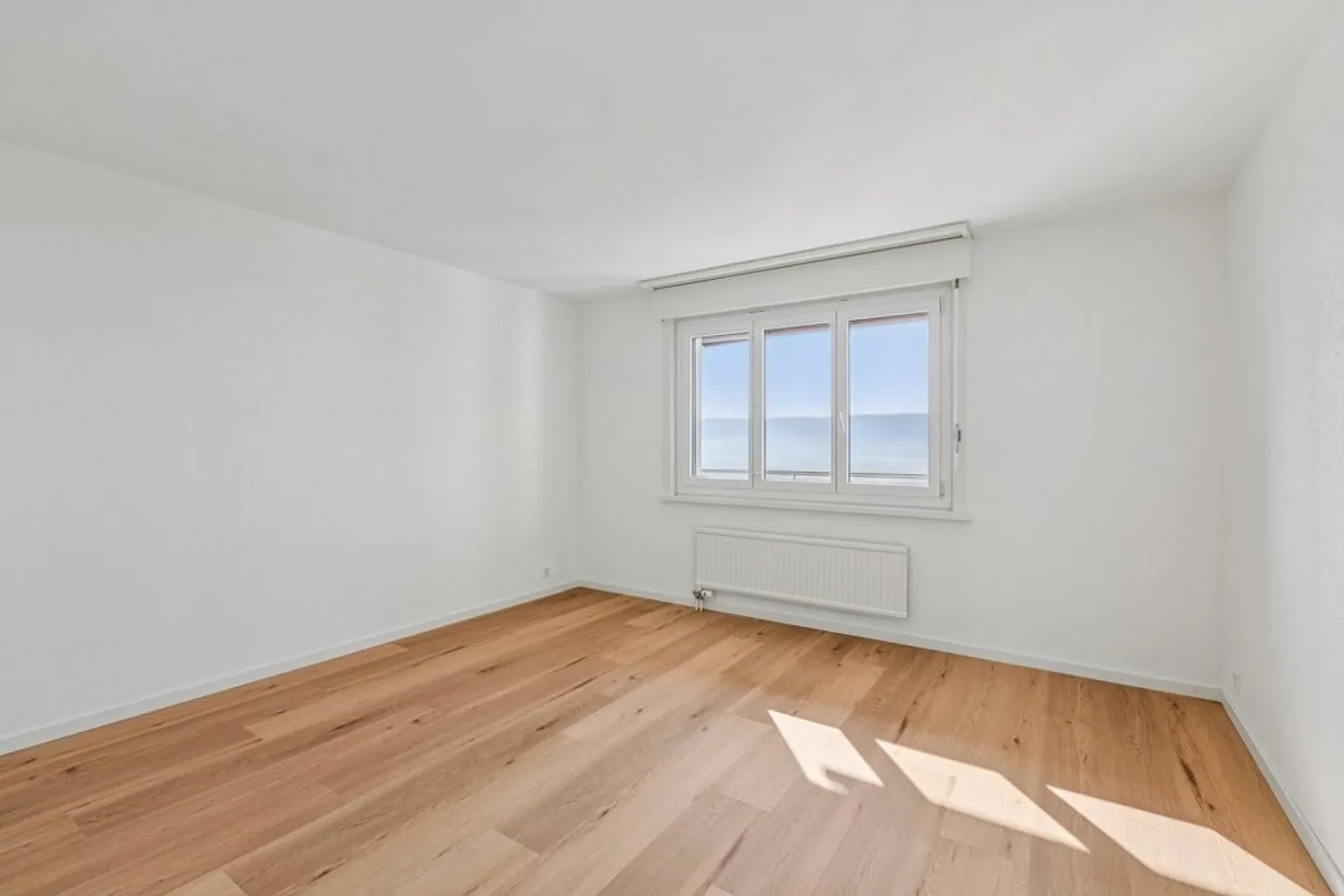 Apartment with 3 Rooms - Photo 5 of 10