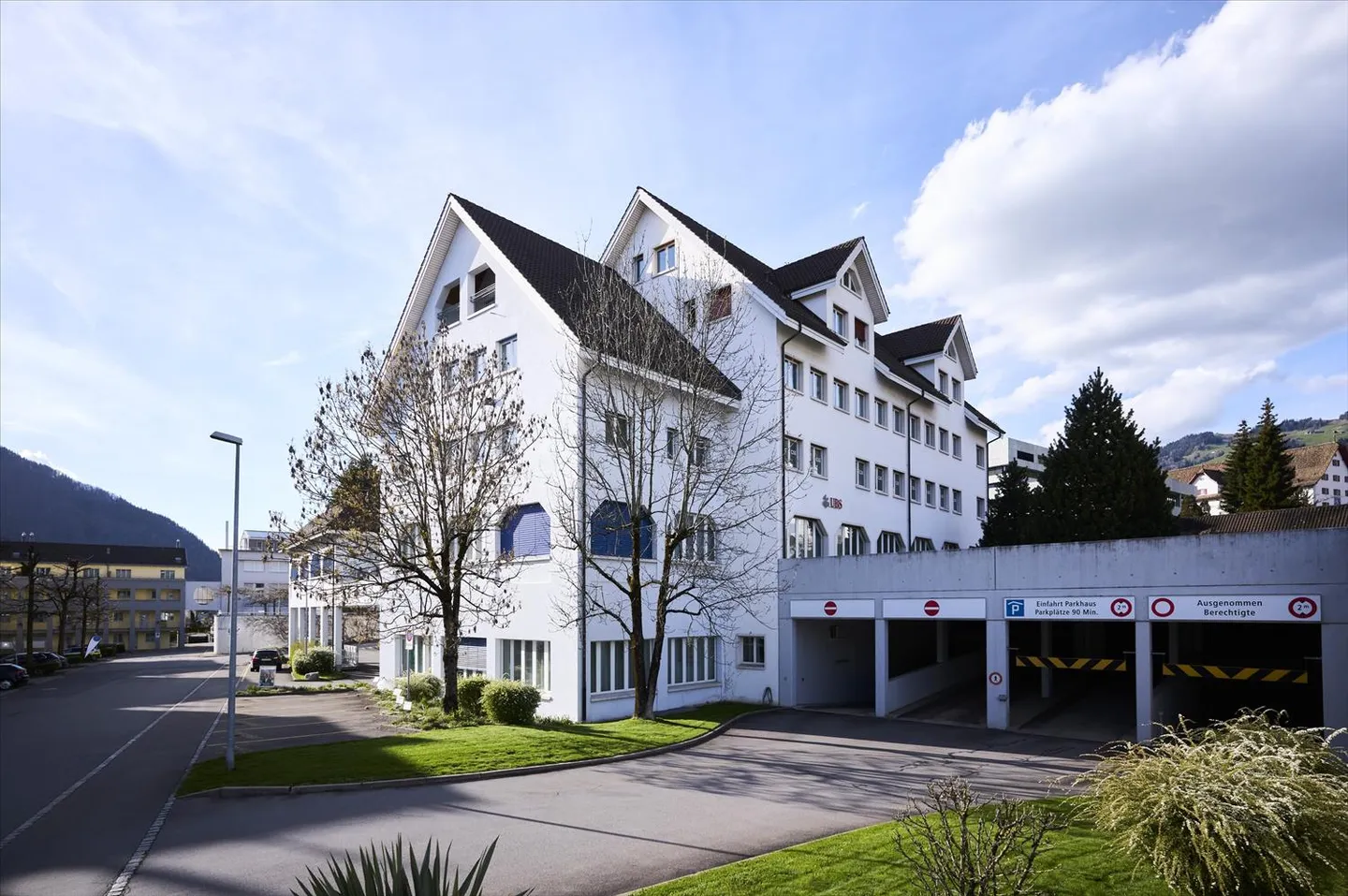 Spazi flessibili al piano terra nel centro di Schwyz – da 30 m² a 600 m² - Foto 1 di 2