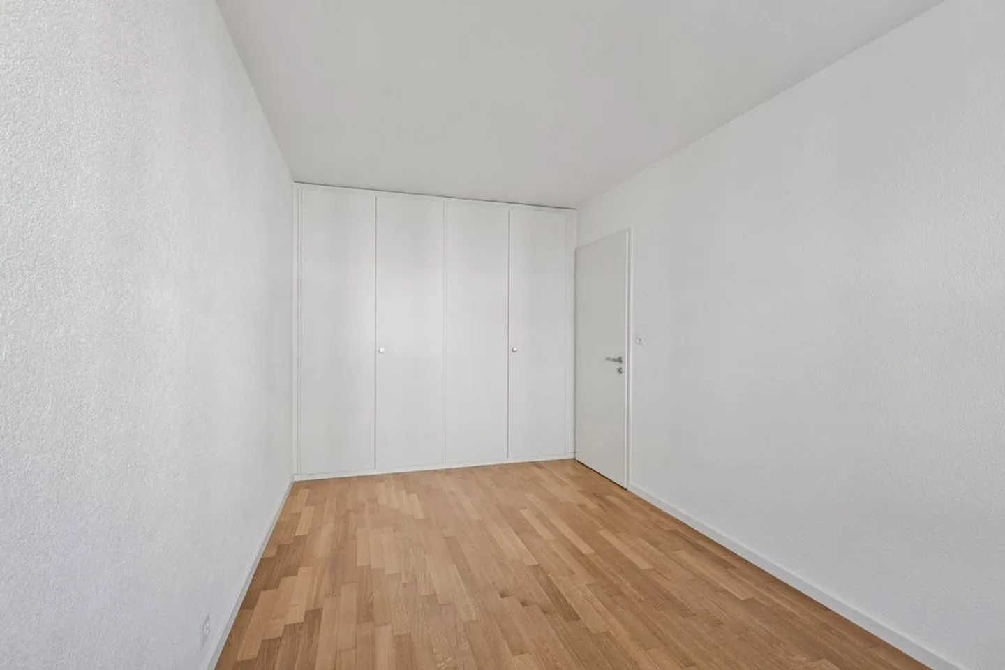 Apartment with 3 Rooms - Photo 8 of 10