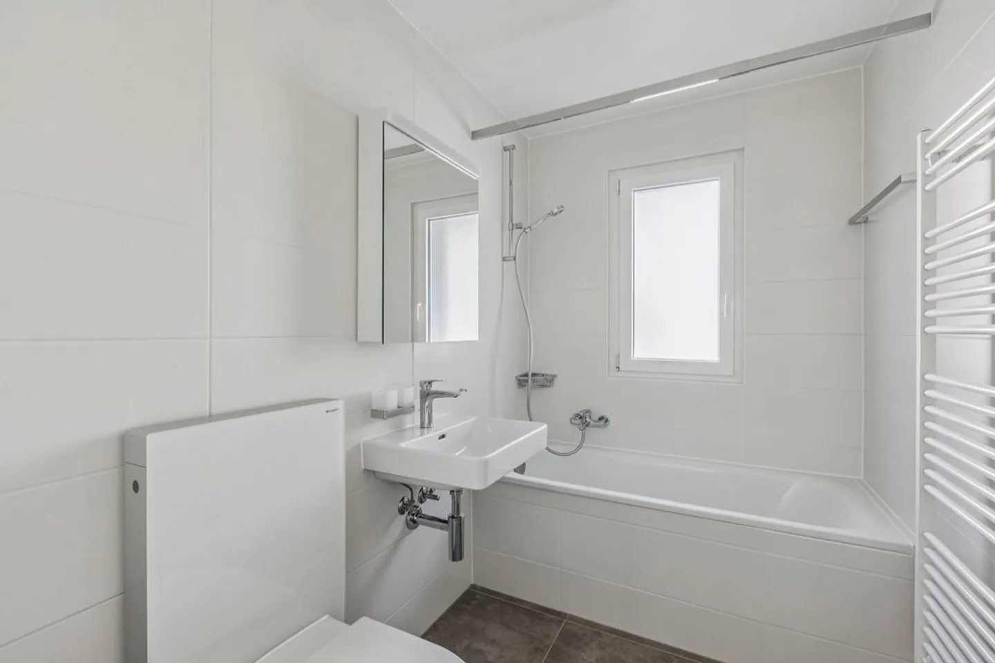 Apartment with 3 Rooms - Photo 9 of 10